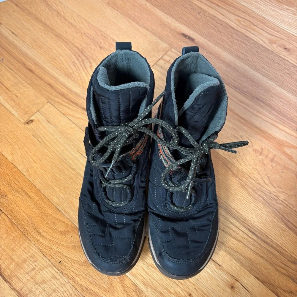 Chaco Borealis Quilt Waterproof Winter Boots Black Fleece Lined Womens 8.5
